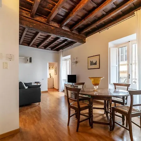 Piazza di Spagna Classy Apartment-3